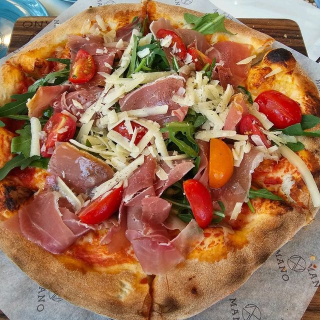 出色的自製pizza和Tiramisu