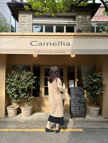 Корея/Сеул [Ённам-дон] Рекомендуемое кафе с милым интерьером и французскими тостами