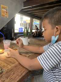 Makai cafe and space