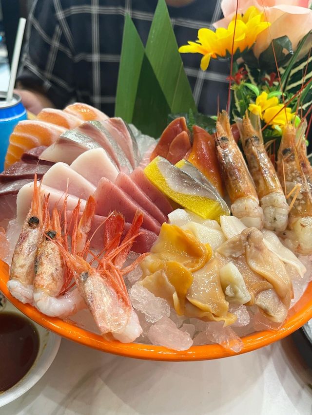 被譽為香港最多嘢食嘅放題~