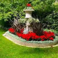 EXCEPTIONALLY GORGEOUS PARK IN THE MIDDLE OF LONDON!