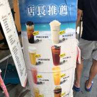 讓它陪你橫渡淡水河：鮮茶道-淡水老街門市