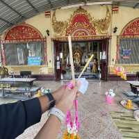 หลวงพ่อเพ็ชร 