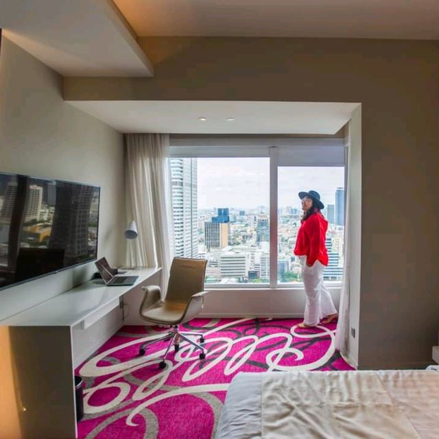Rooftop บรรยากาศดีใจกลางเมือง นอนพักผ่อนย่านสาธร