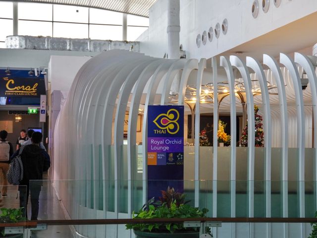 【タイ・プーケット】目前に海と機体を眺められる空港✈️