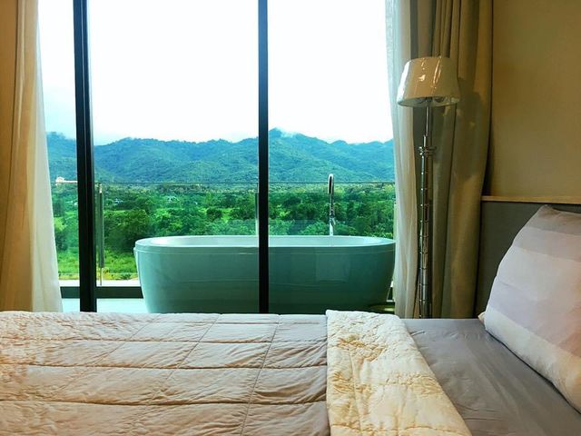 Stay surrounded by mountains at SanDao ⛰️🌳