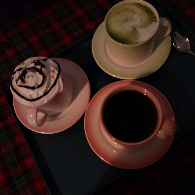 독특한 컨셉의 카페