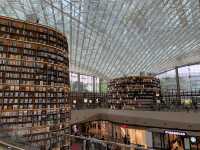 韓国　韓国観光スポット　圧倒されるピョルマダン図書館！