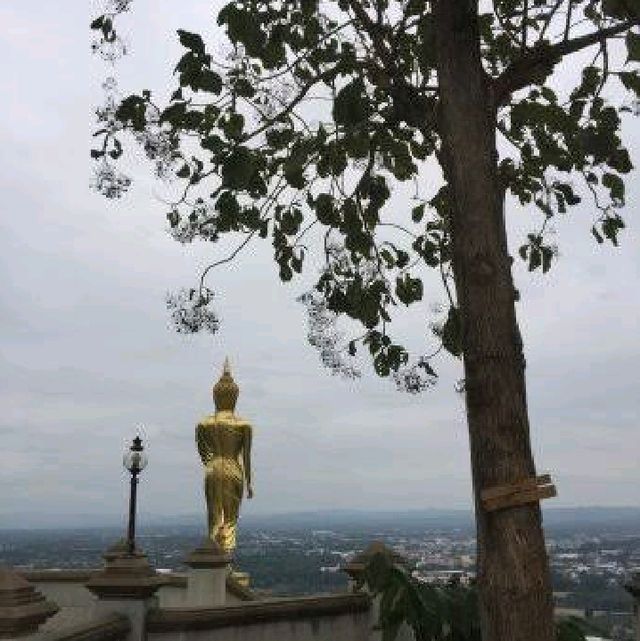 วัดพระธาตุเขาน้อย น่าน