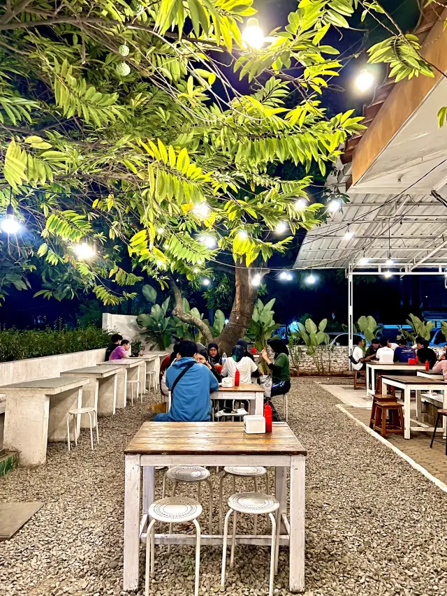 Affordable Hangout Place In Indonesia🇮🇩