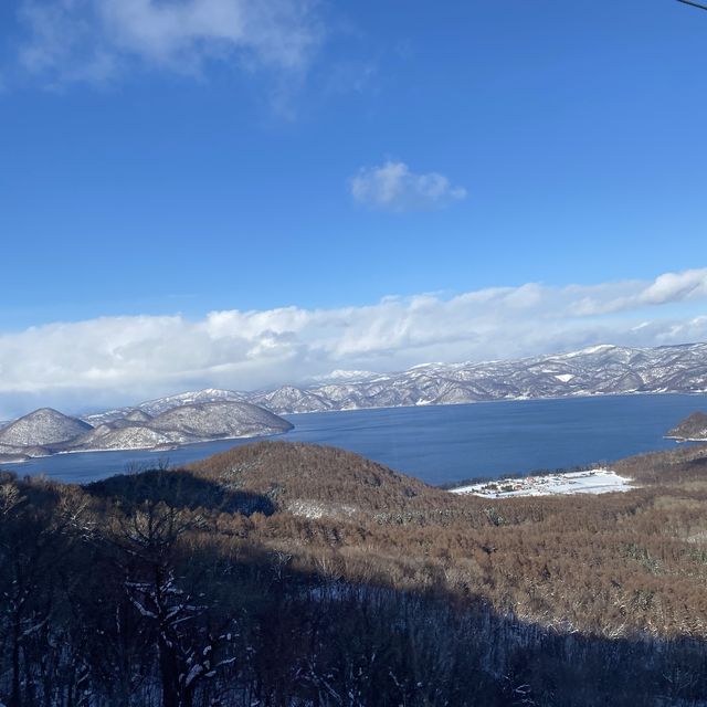 🏔️Immerse yourself in the serenity of Mount Usu in Hokkaido