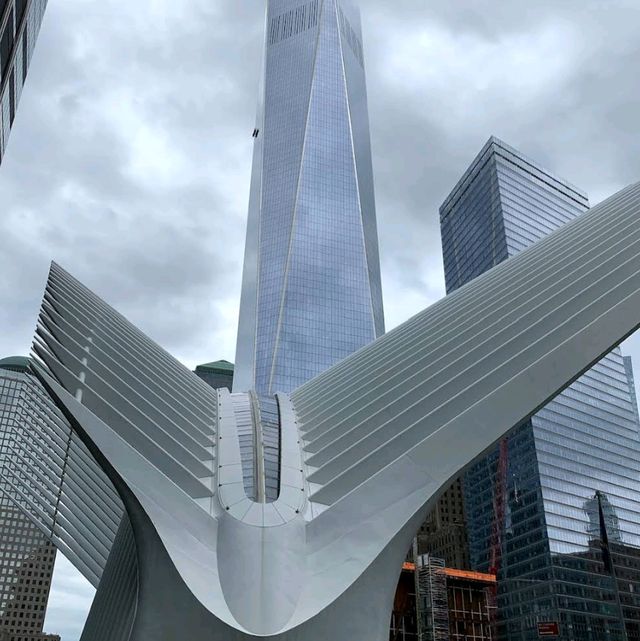 9/11 Memorial: A Solemn Tribute 🕊️🇺🇸