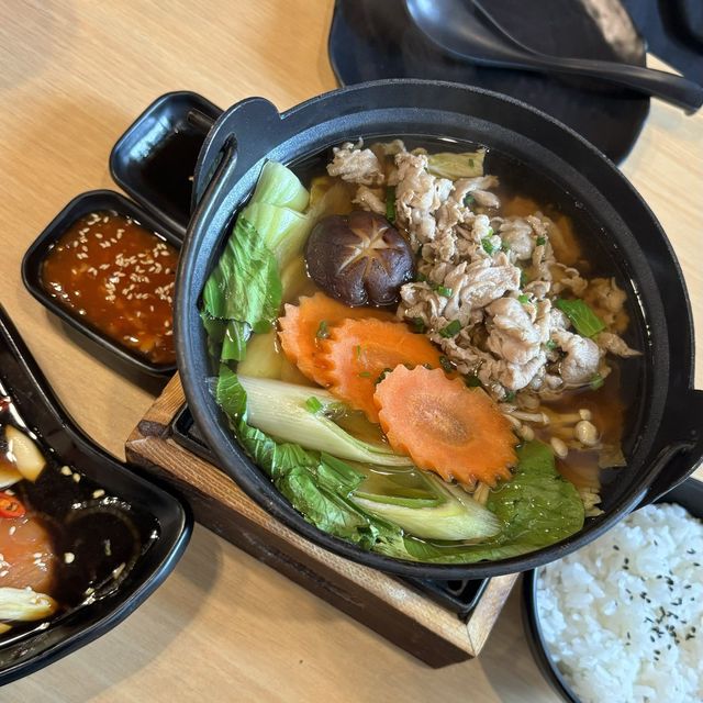 Kizuna (คิสึนะ) Japanese Restaurant @The wall KK