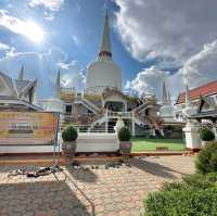 วัดธาตุน้อย พ่อท่านคล้ายวาจาสิทธิ์
