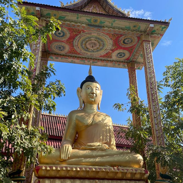 Serene Splendor: Wat That Khao