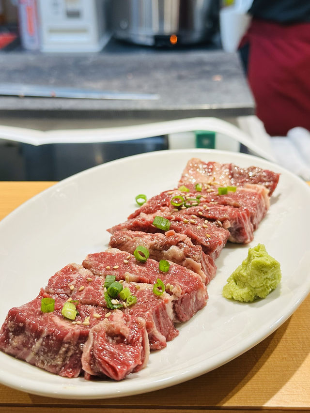 【大阪　西中島南方】目の前でカットするライブ焼肉