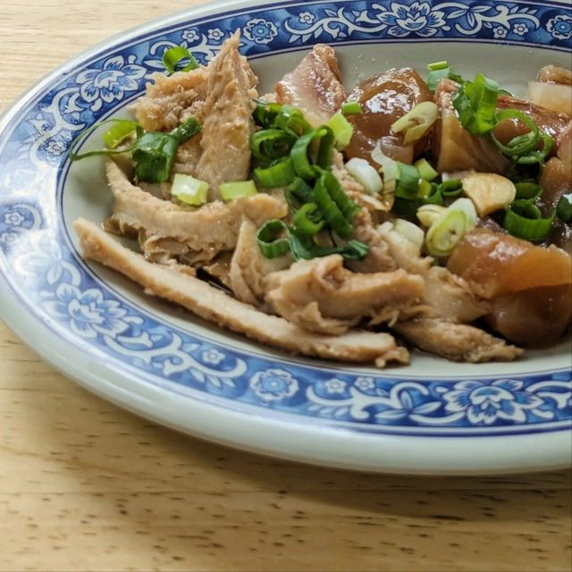 台南人的早餐-米其林必比登推薦：西羅殿牛肉湯