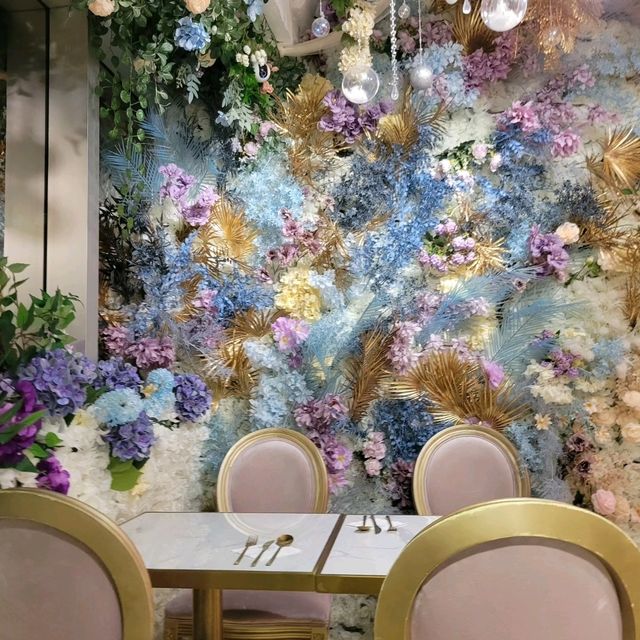 姹紫嫣红🌸🌷銅鑼灣就是偏偏有這麼美的Cafe