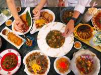 ร้านก๋วยเตี๋ยวเรือสวยขนาดนี้มันจะเกินไปไหม