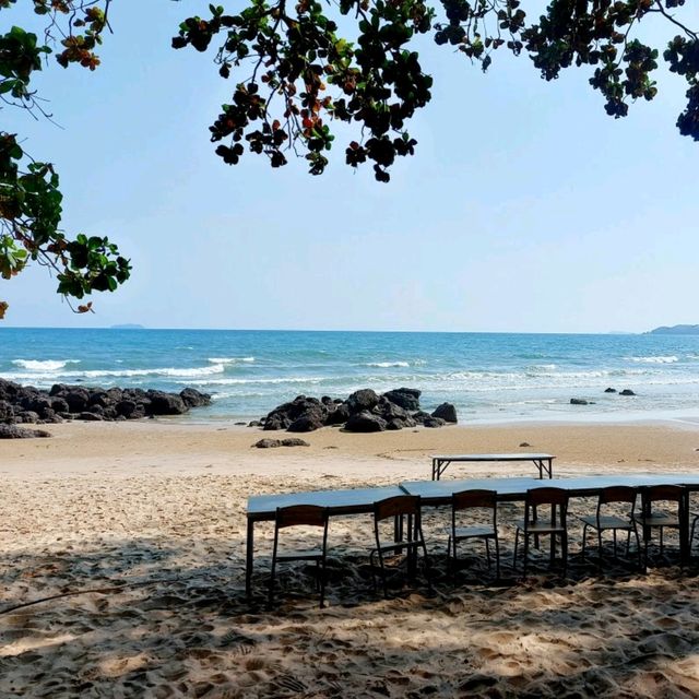 ที่พักริมทะเล มีชายหาดส่วนตัว @ ระยอง