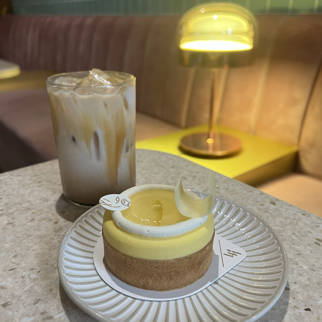 คาเฟ่ Little Hide Out Cafe