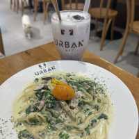 URBAN Cafe   🐱