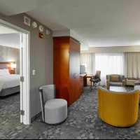 Courtyard Toronto Brampton: Comfort and Convenience in Greater Toronto