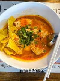 แนะนำร้านก๋วยเตี๋ยวบรรยากาศดี ย้ง 🍜