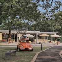 The Coach Coffee Shop，Perak