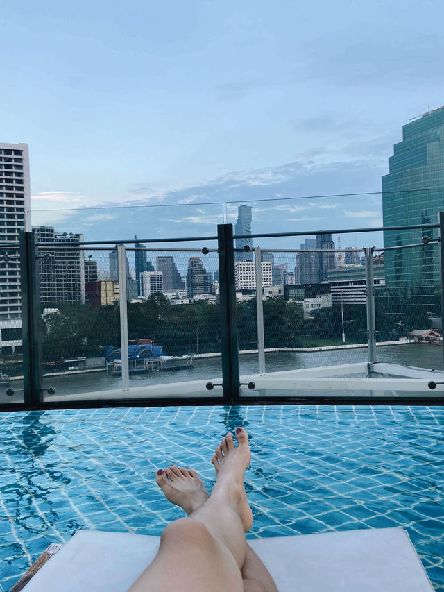 มานอนโรงแรมติดริมแม่น้ำเจ้าพระยา