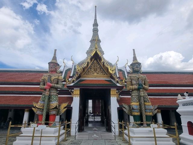 วัดพระศรีรัตนศาสดาราม(วัดพระแก้ว)