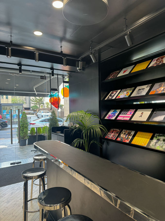 신선한 재료로 만드는 건강 스무디 트러블스💛