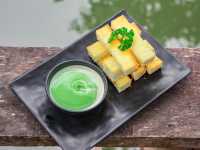 คาเฟ่ในนิทานลูกหมู3ตัว นครปฐม 