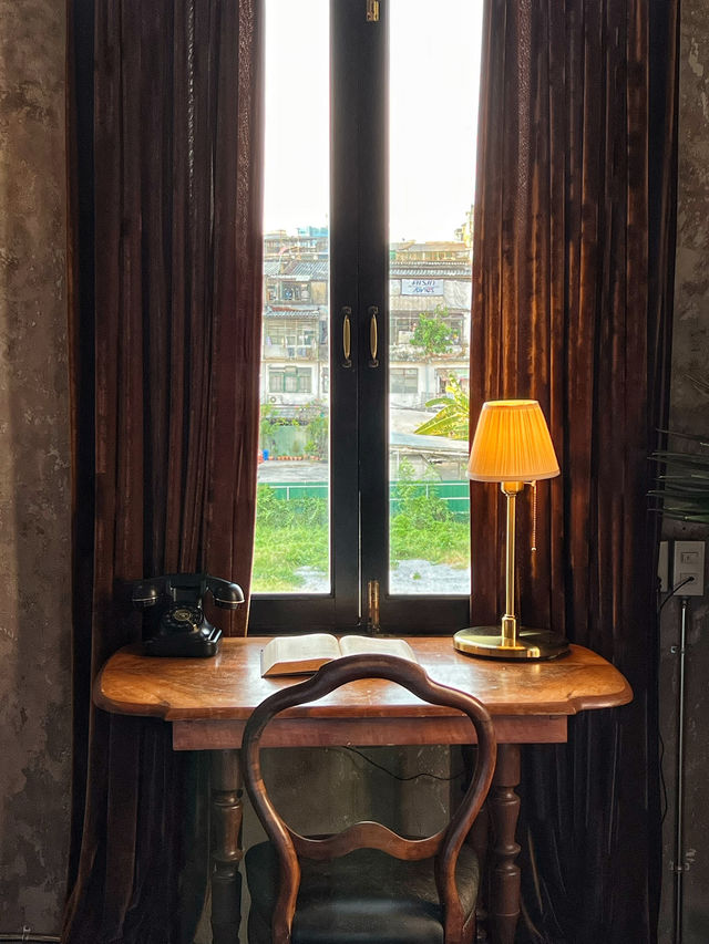 Bangkok's most instagrammable antique hotel