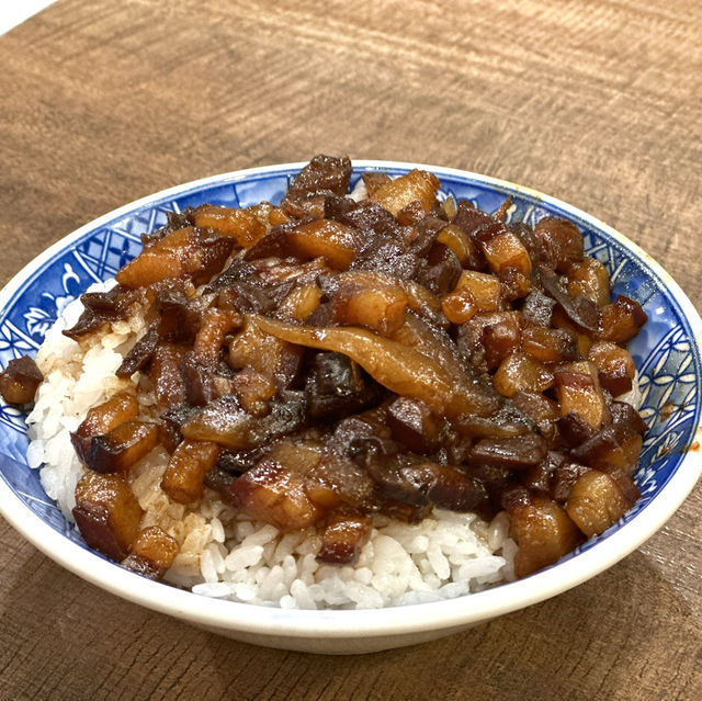 台北餐廳 · 小王煮瓜｜華西街夜市人氣小吃 🍲