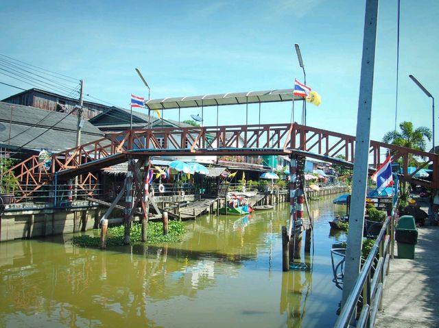 ตลาดน้ำนครเนื่องเขต จ.ฉะเชิงเทรา