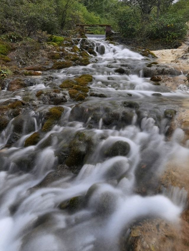 Beautiful Hiking Trail in Huanglong Valley