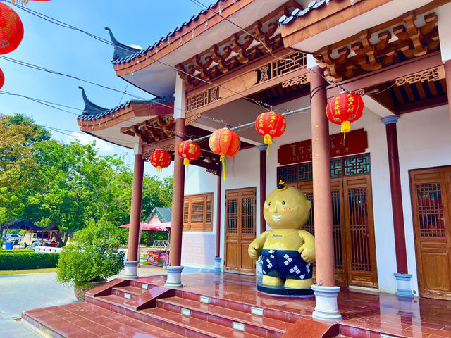 หมู่บ้านมังกรสวรรค์ สุพรรณบุรี