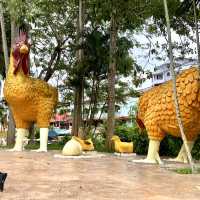 The Chicken Sculture @Betong