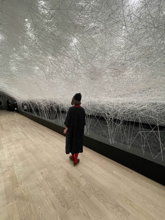 大阪観光🥰素晴らしい展覧会が見れる素敵な美術館🖼️✨