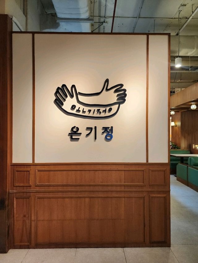 【バンコク】江南から上陸！元祖韓国丼No.1🖕