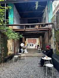 GOOD SLOW CAFE พักผ่อนที่คาเฟ่ในวันหยุด