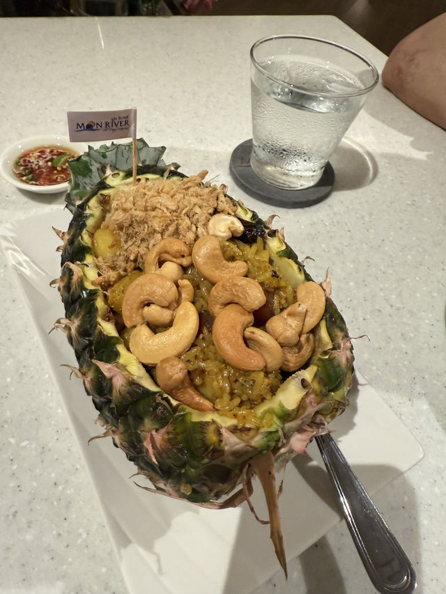 Moon river silk dining restaurant 