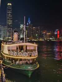 天星小輪上的酒吧，飽覽維港夜景