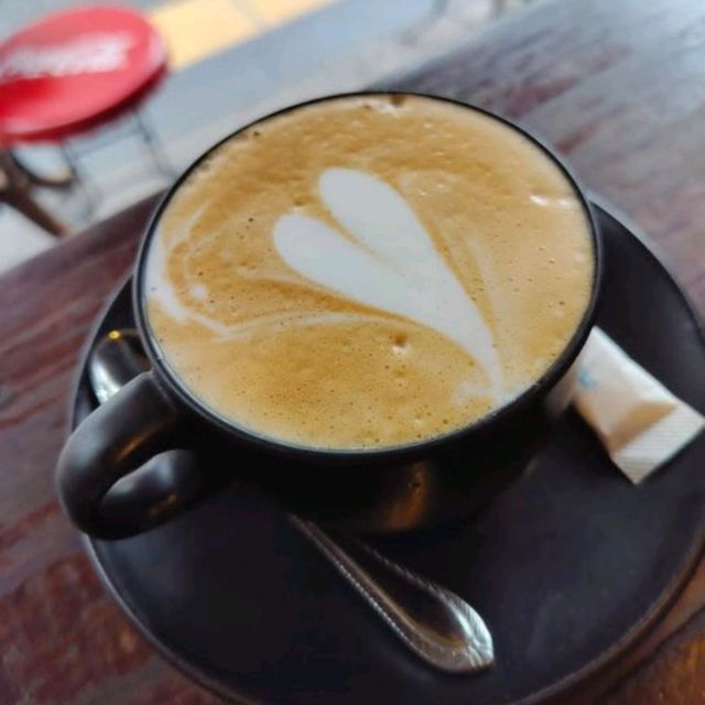 มือเยี่ยม Phuket Old Town Cafe 