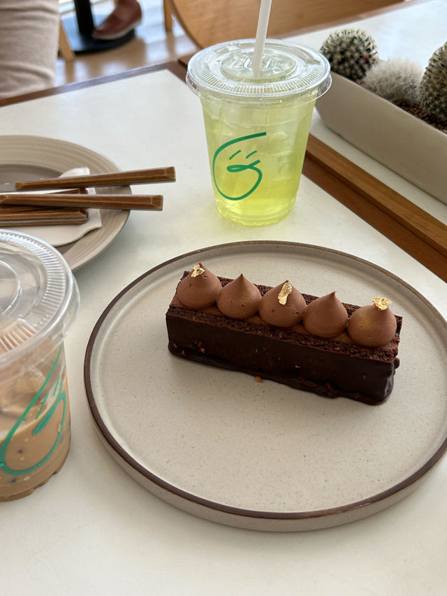 คาเฟ่กรุงธนบุรี BURR Everyday