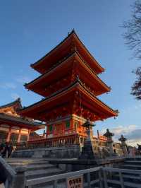 Sunset at Kiyomizudera: A Dreamy Autumn Experience in Kyoto