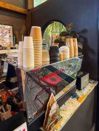 Niyom Chomchob Cafe