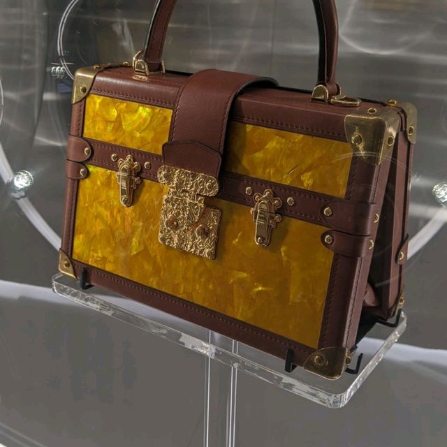 Louis Vuitton Fans Only!