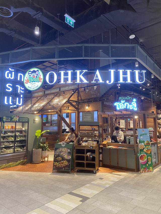Ohkajhu เพราะรักเลยชวนกันไปทานผัก ❤️
